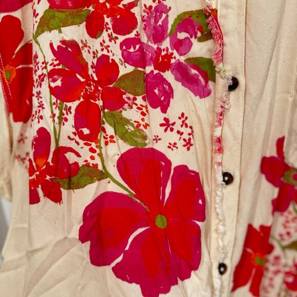 We the Free floral button-up blouse cream with pink floral size Large - Picture 3 of 4